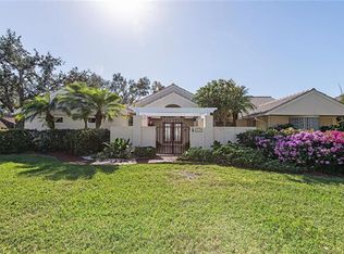 215 Silverado Dr, Naples, FL 34119