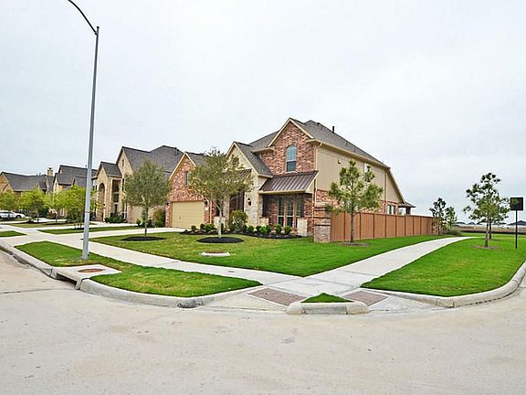 3rd image of 10119 Kessler Cove Ln