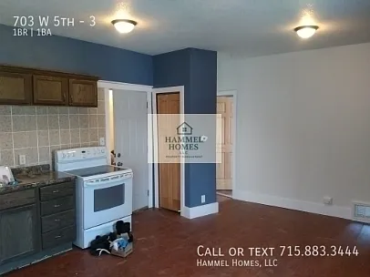 703 W 5th St #3 — Photo 14