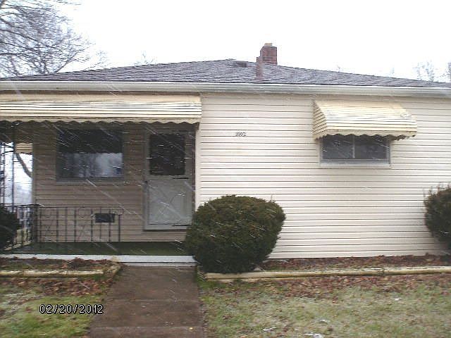 1st image of 1092 Sylvan Ave