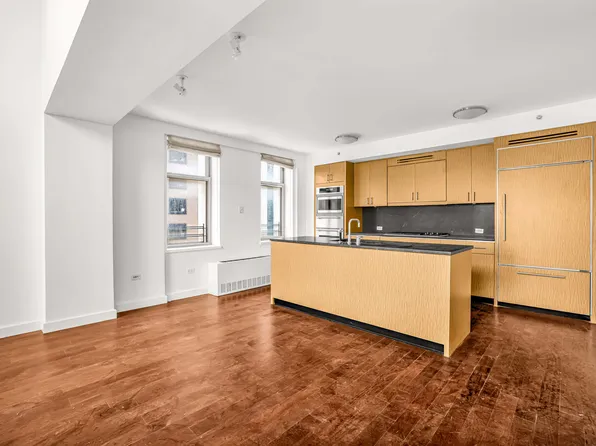 100 West 58th Street image 4 of 13