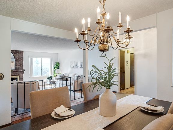 4th image of 16745 Vista Del Valle Ct
