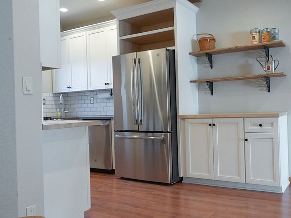 5th image of 507 N Shore Dr