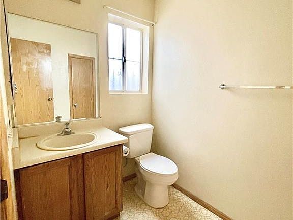 4th image of 4219 Tolkien Ave