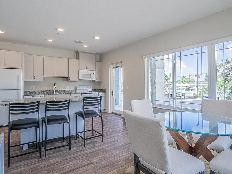 The Reef at Riviera 62+ Apartments — Photo 38