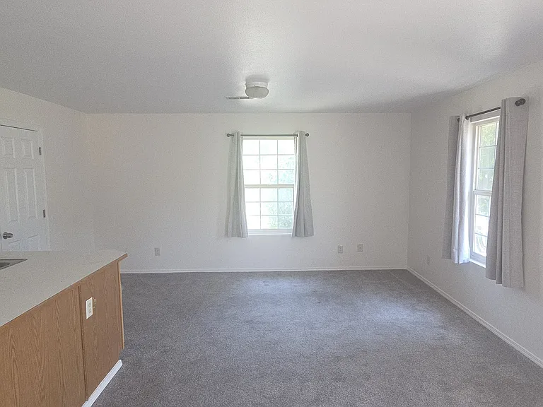 875 N 3rd East St #13C — Photo 4