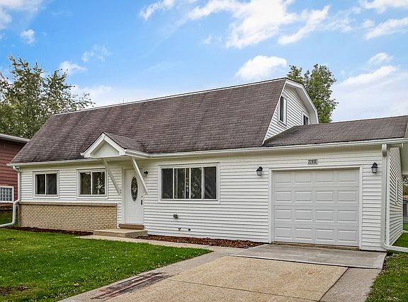 2nd image of 22810 Redwood Dr