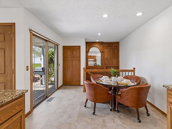 5th image of 7449 Landau Dr