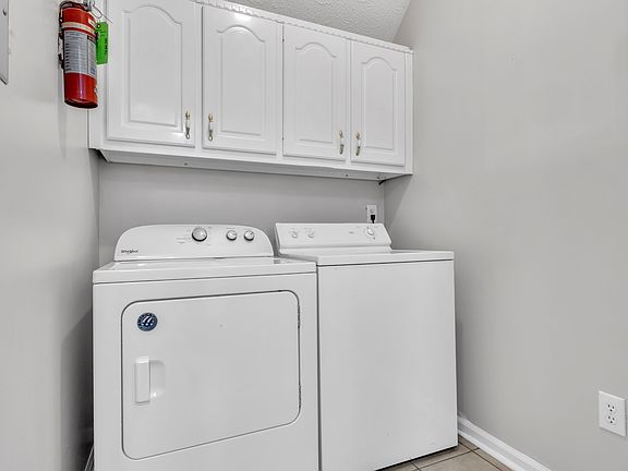 5th image of 313 E Lampkin St APT 5