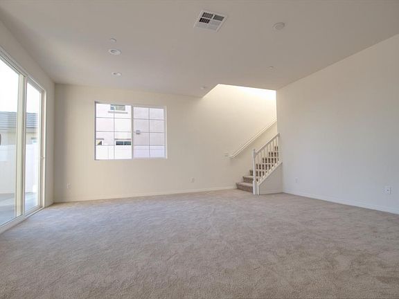 4th image of 6542 Mogano Dr