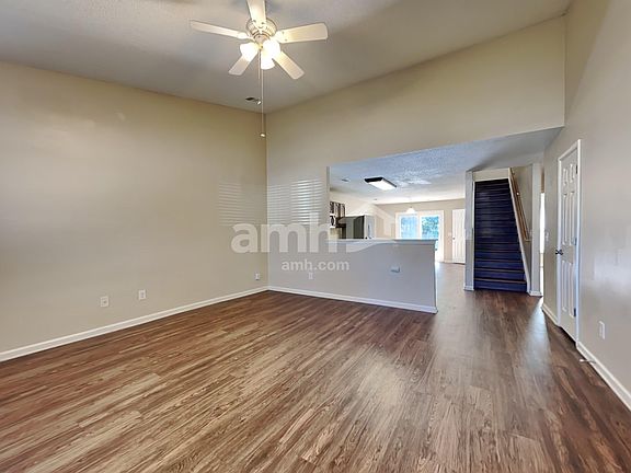 5th image of 82 Dovetail Cir