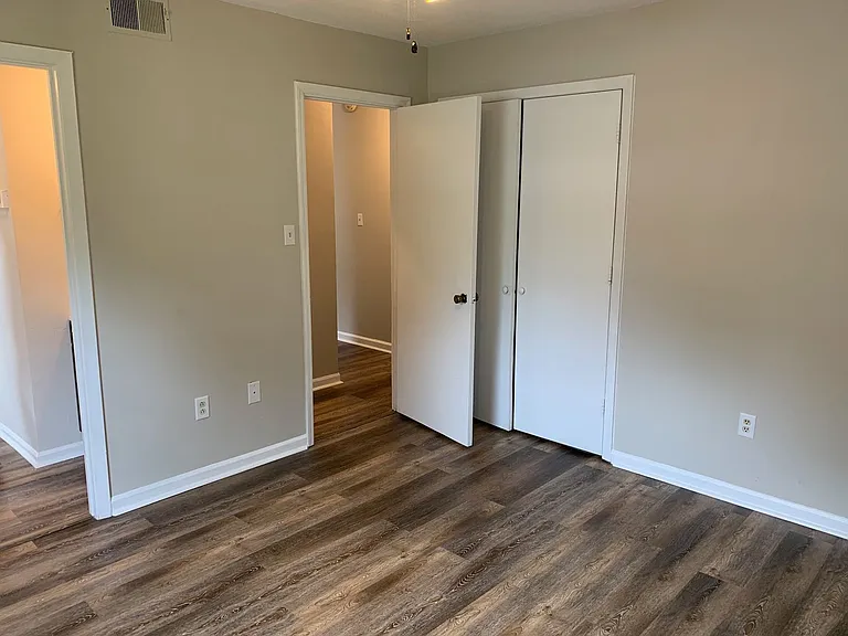 109 Mark Twain Cir — Photo 6