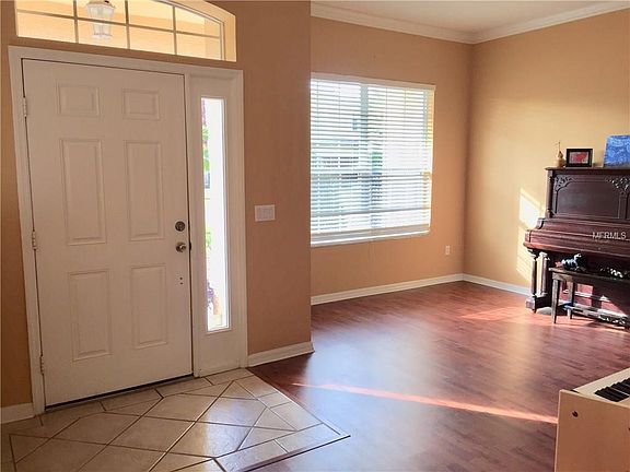 3rd image of 9621 Bay Pine Ln