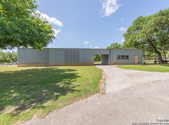 2nd image of 189 Rosewood Dr