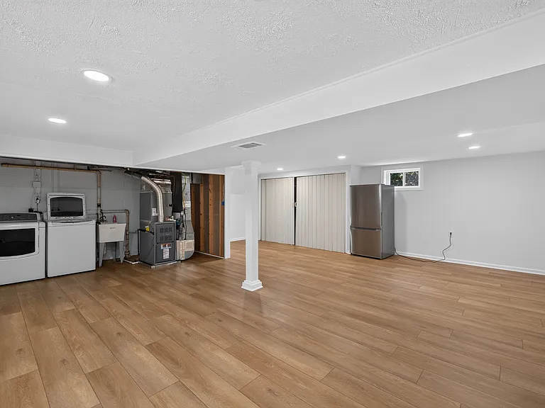 6824 Felix St — Photo 20