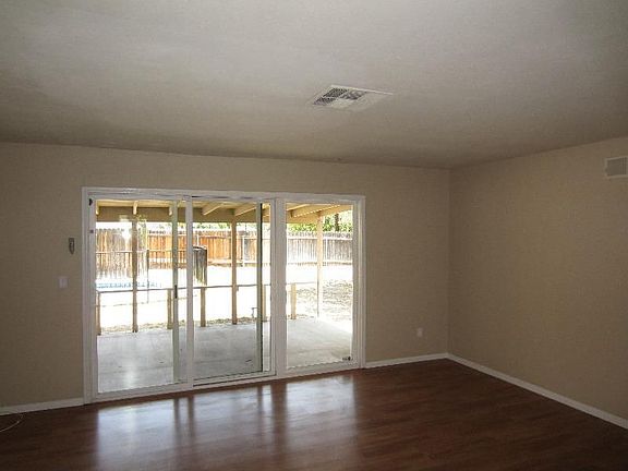 5th image of 5629 Dumbarton Ave