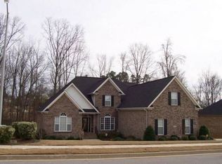 221 River Walk Trl, New Market, AL 35761