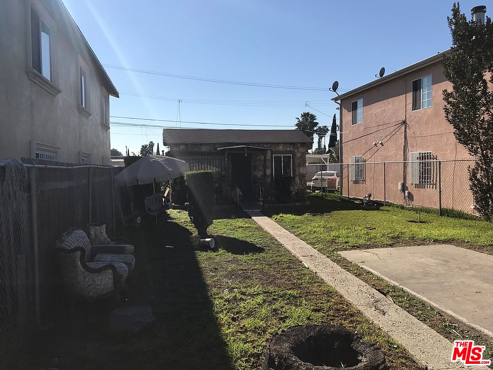 2nd image of 1116 E 113th St