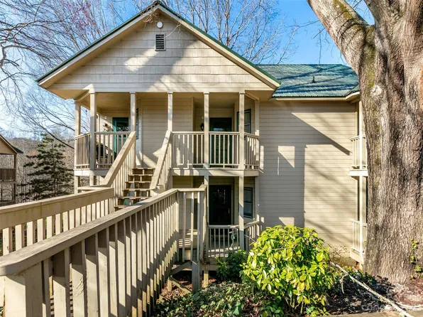 160 Whitney Blvd #26, Lake Lure, NC 28746