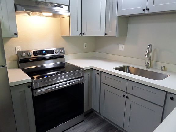 4th image of 4907 S Orchard St APT C