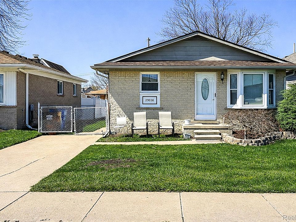 1st image of 29038 Springstead St