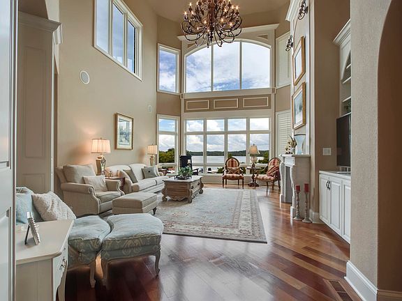 4th image of 123 Rock Point Dr