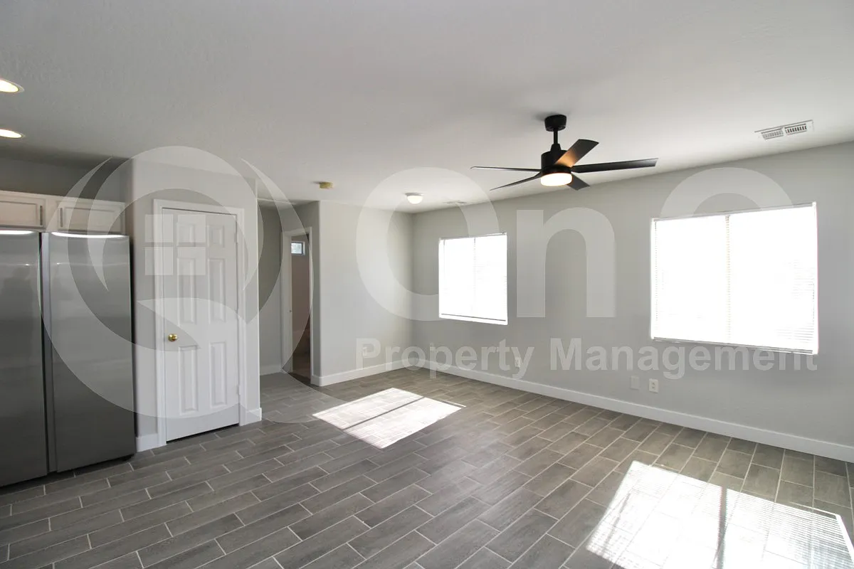 4 bed, 2.0 bath, 1418 sqft, $1,699 — Photo 3