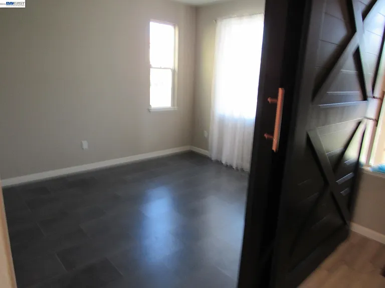 607 Guild Rd — Photo 5
