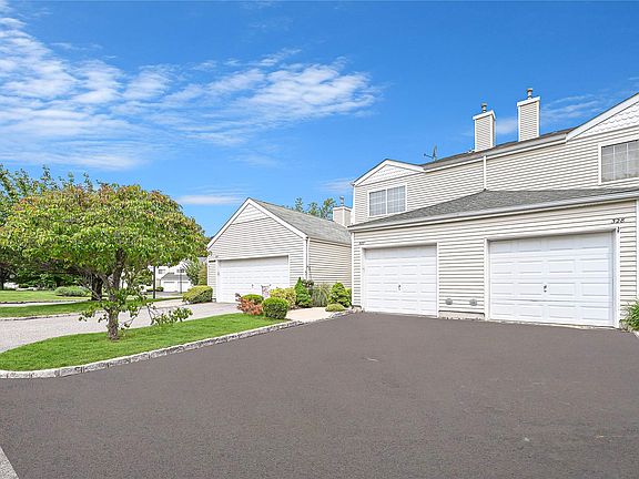 3rd image of 327 Prairie Ct