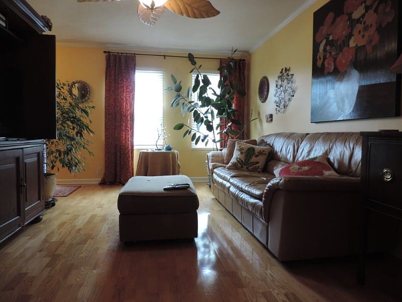 2nd image of 5858 Kesswood Ct