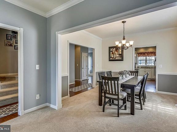 5th image of 121 Cool Meadow Dr