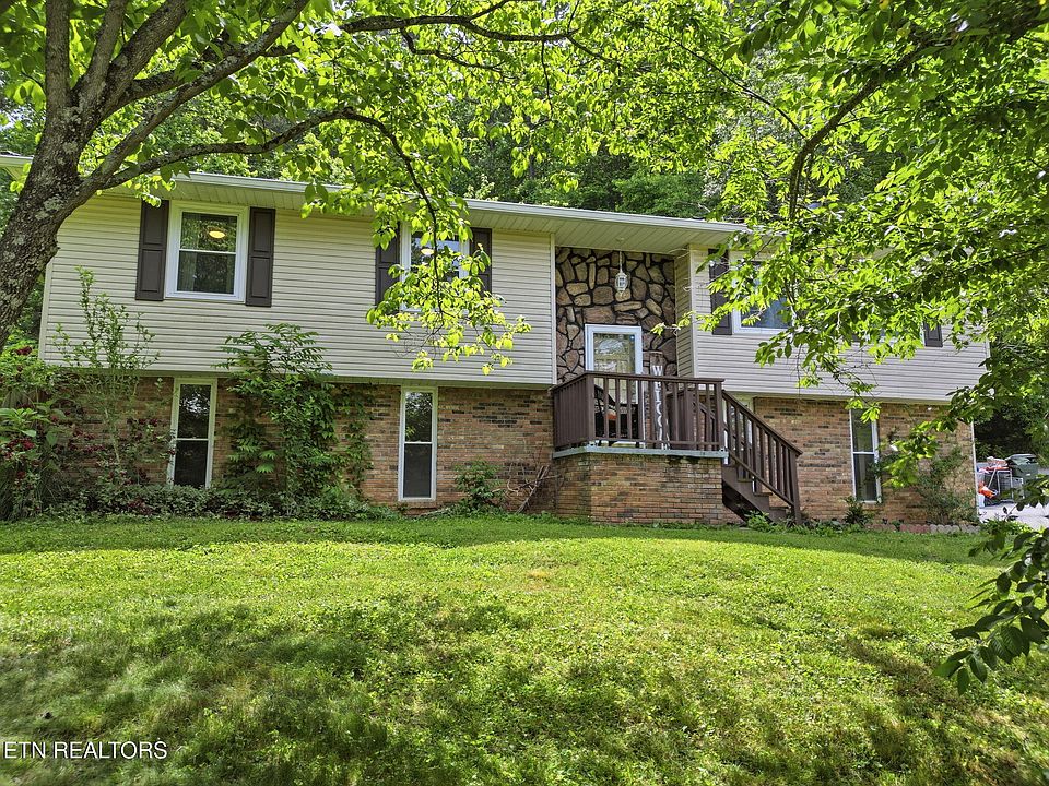 1st image of 135 Ailor Dr