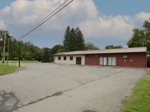 1931 Alta Dr, Alderson, WV 24910