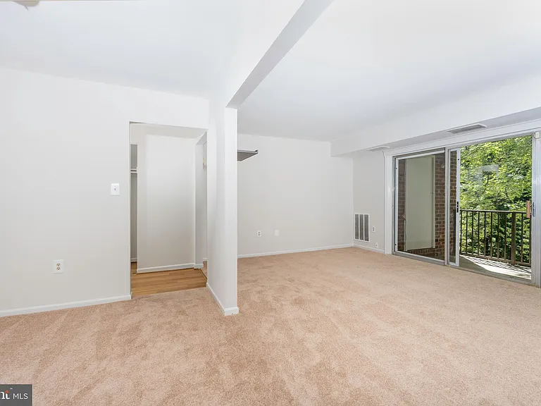 874 College Pkwy #202 — Photo 33