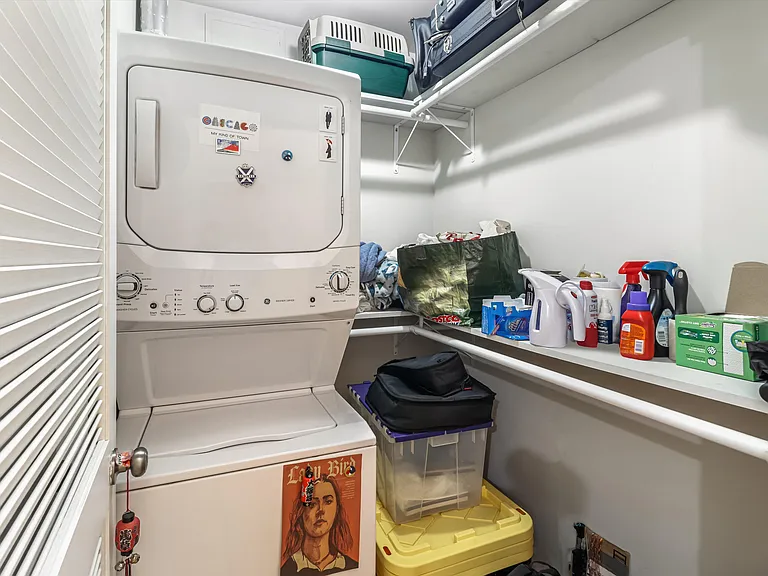 1422 N Milwaukee Ave #303 — Photo 8