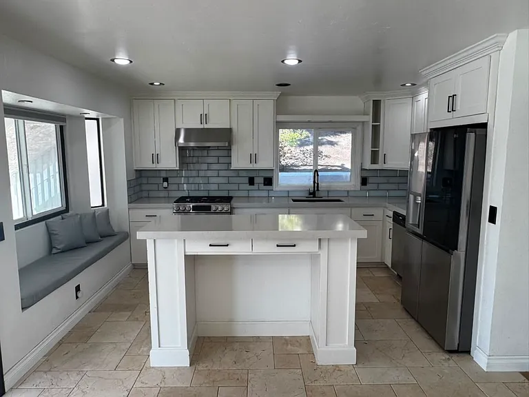 13960 Carmel Ridge Rd — Photo 6