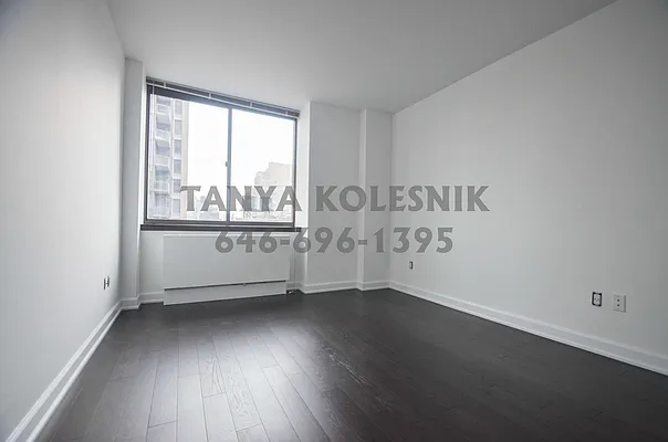 Rented by Compass | media 13