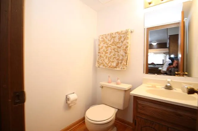 15515 Westminster Dr — Photo 15