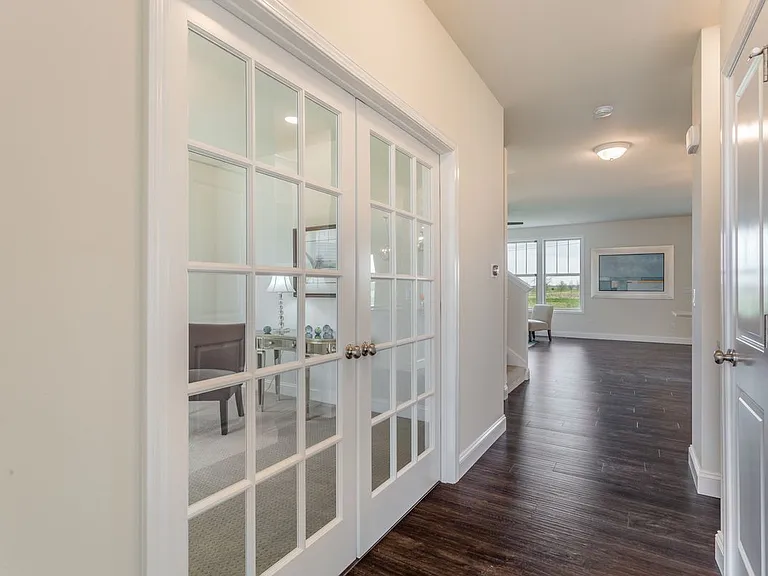 2307 Lovie Ln — Photo 15
