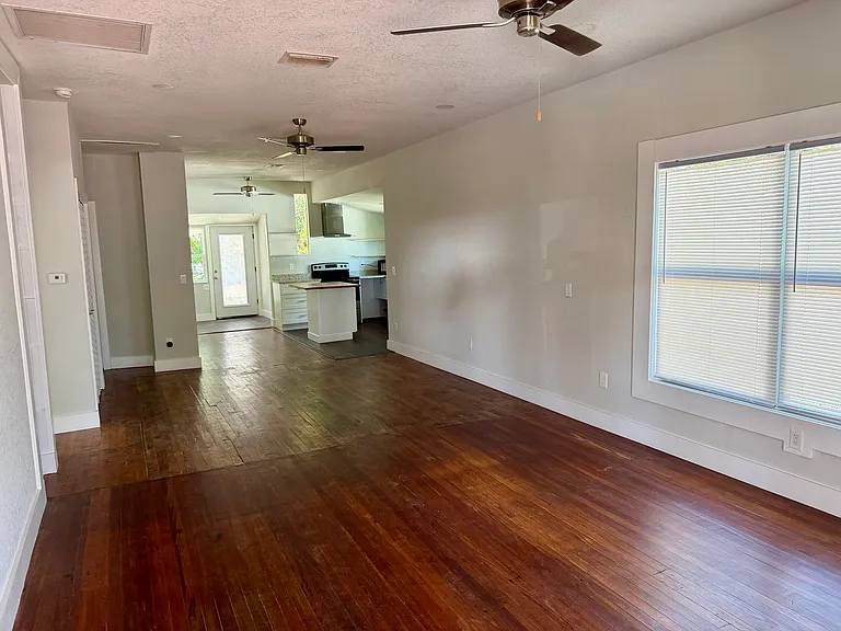440 Cypress St — Photo 3
