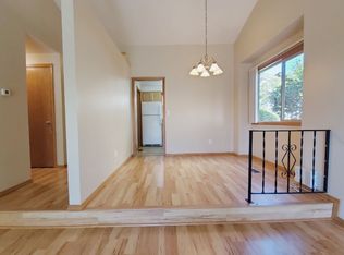 Present day 2-bedroom duplexes perfect for everyday living!, Beaverton, OR 97008
