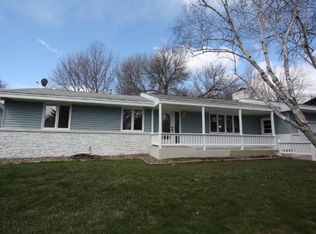 236 17th Ave SW, New Brighton, MN 55112