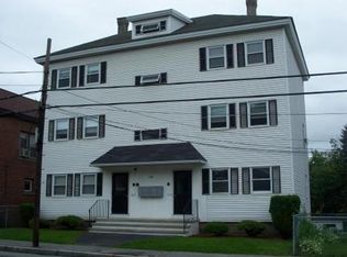 390 High St APT 1, Clinton, MA 01510