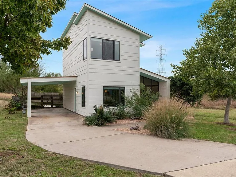5725 Toscana Ave — Photo 1