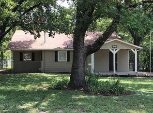 432 Calgary Rd, Azle, TX 76020