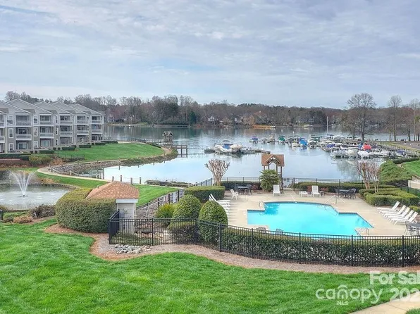 1038 Southwest Dr, Davidson, NC 28036