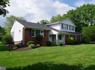 10406 Huntrace Way, Vienna, VA 22182