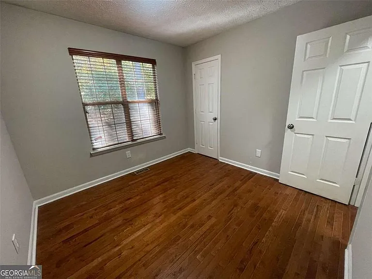 3015 Cascade Manor Dr — Photo 16