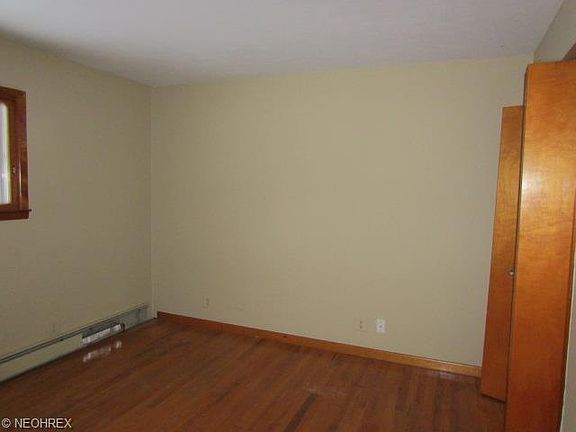 5th image of 381 McKinney Blvd