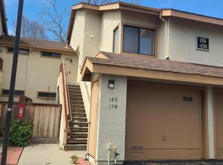 190 Village Circle Dr, Lompoc, CA 93436